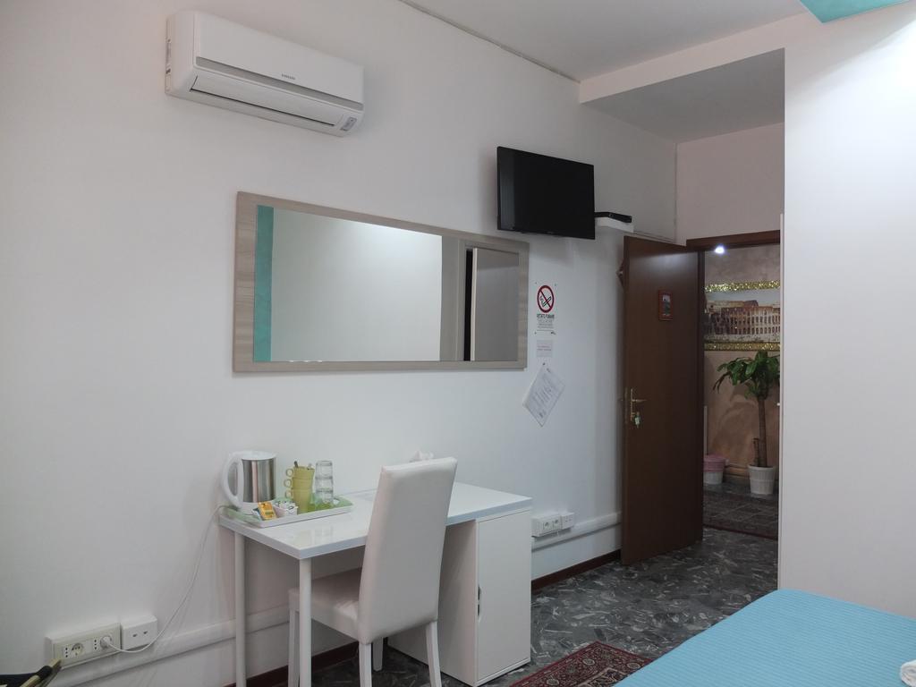 Maxim Rooms Rom Exterior foto