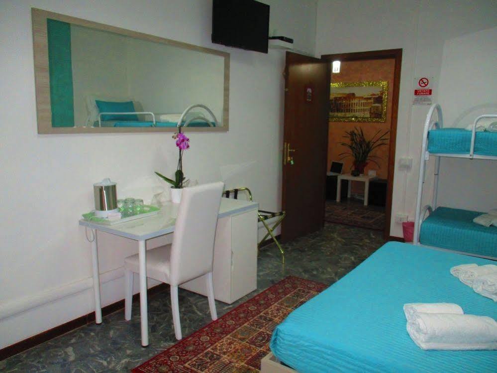 Maxim Rooms Rom Exterior foto