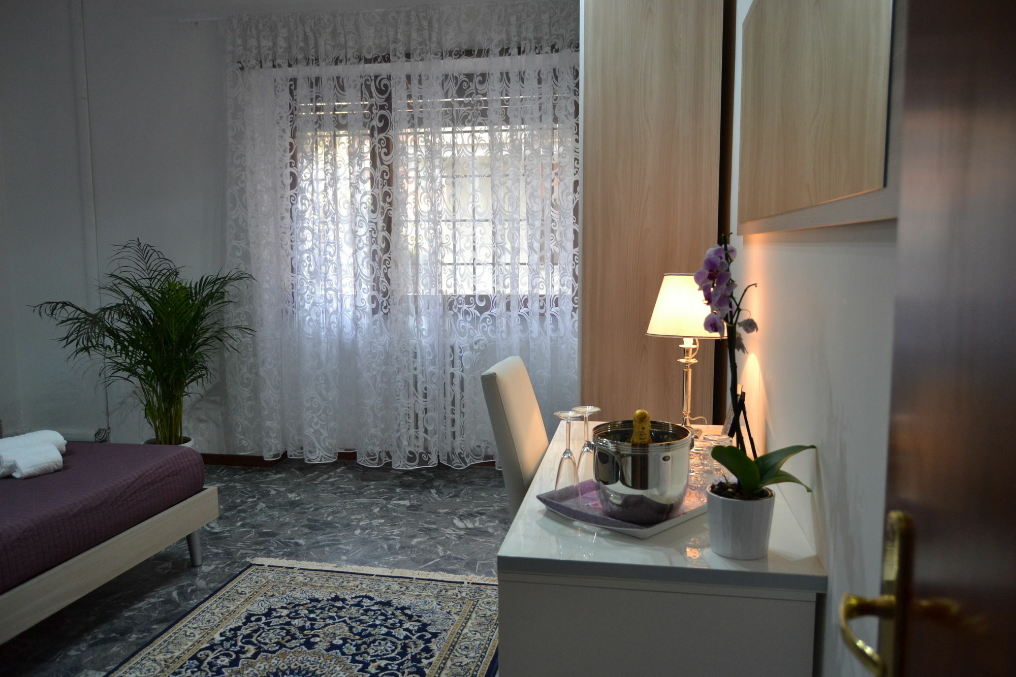 Maxim Rooms Rom Exterior foto